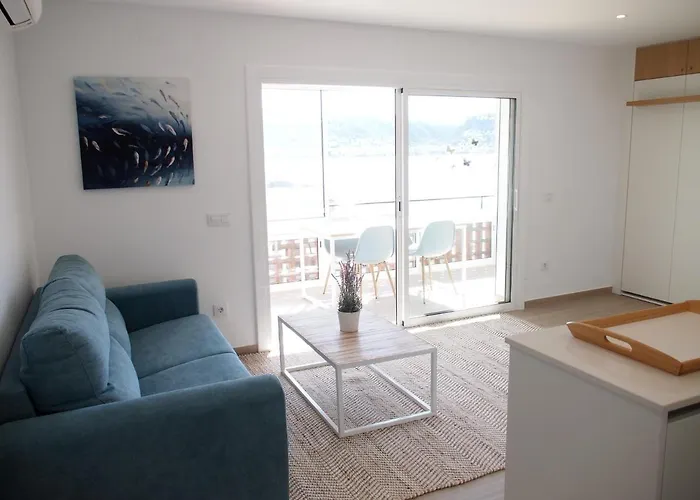 Miramar 40a Apartment Roses