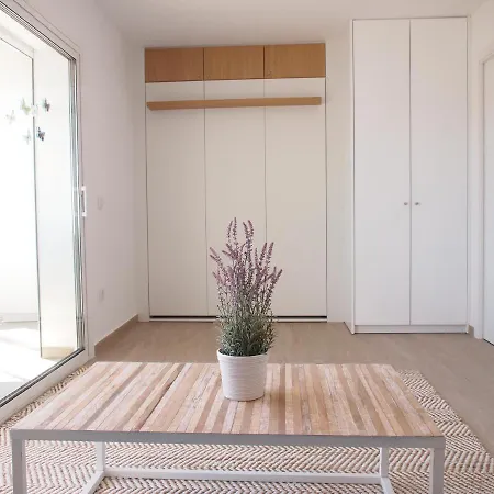 Miramar 40a Διαμέρισμα Ρόζες